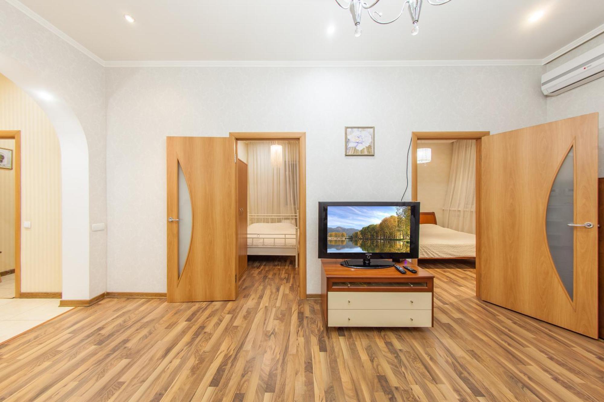 Apartment In The City Center Kiev Exteriör bild